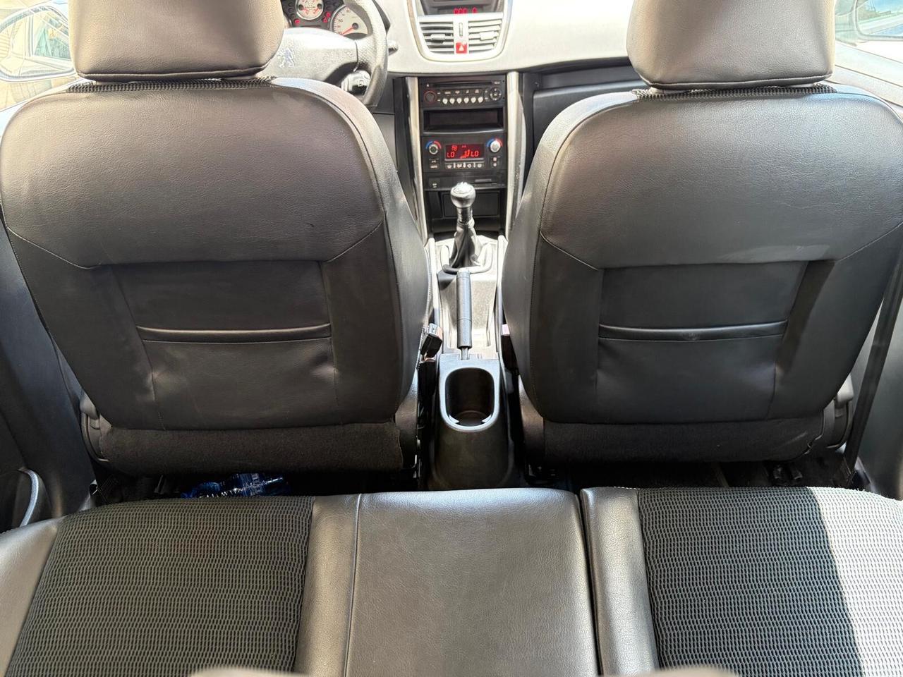 Peugeot 207 1.6 HDI 90CV 12 MESI DI GARANZIA