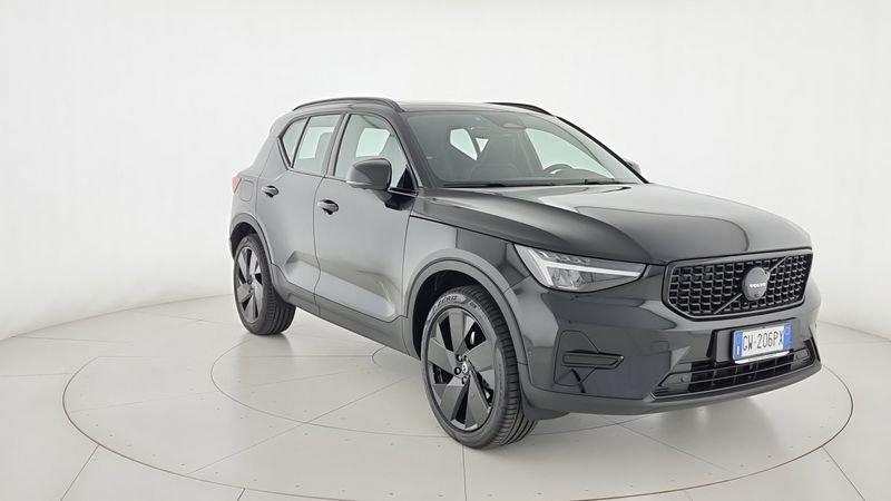Volvo XC40 B3 automatico Ultra Black Edition