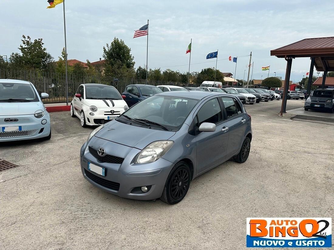 Toyota Yaris 1.0 5 porte
