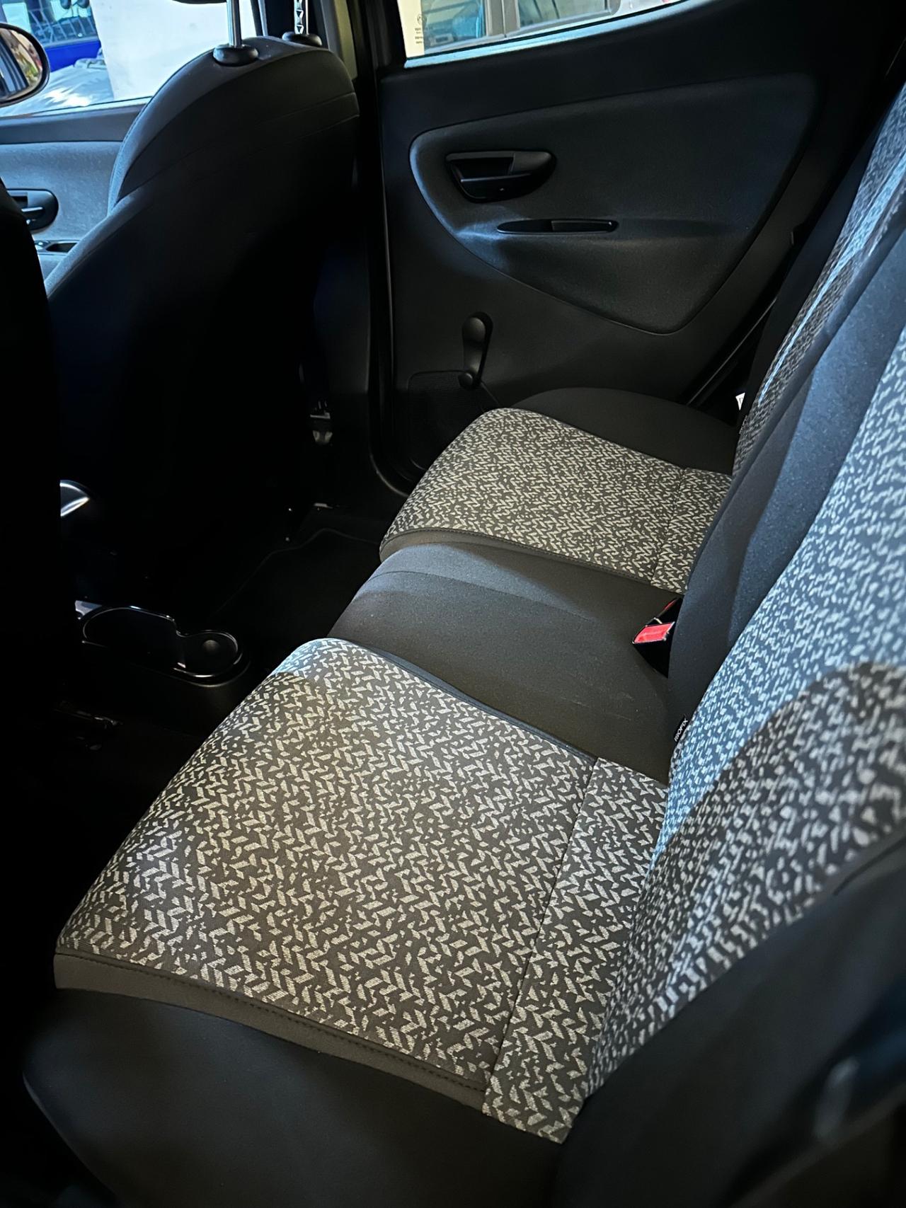 Lancia Ypsilon 1.0 FireFly 5 porte S&S Hybrid Ecochic Gold