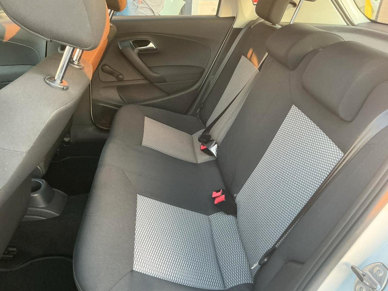 Volkswagen Polo 1.2 benzina Neopatentati