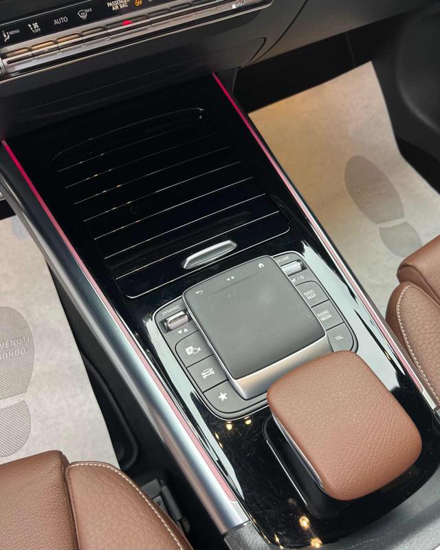 MERCEDES-BENZ GLA 180 d Auto Premium Tetto Ita UniPro KmCertif.