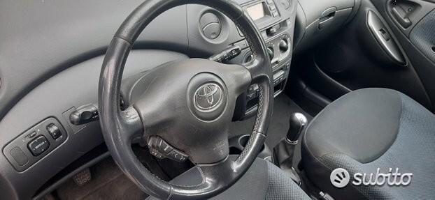 Toyota yaris 1.4 tdi