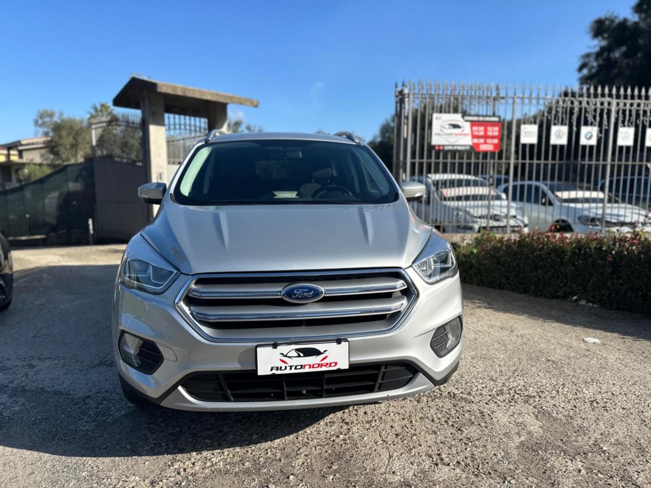 Ford Kuga 2.0 TDCI 120 CV S&S 2WD Powershift Business