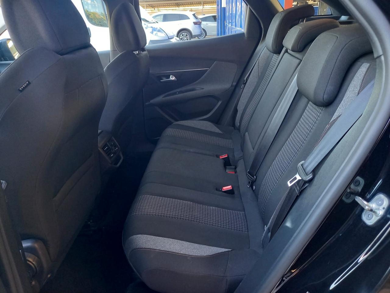 Peugeot 3008 1.5 HDi 131cv Automatica TAGLIANDATA
