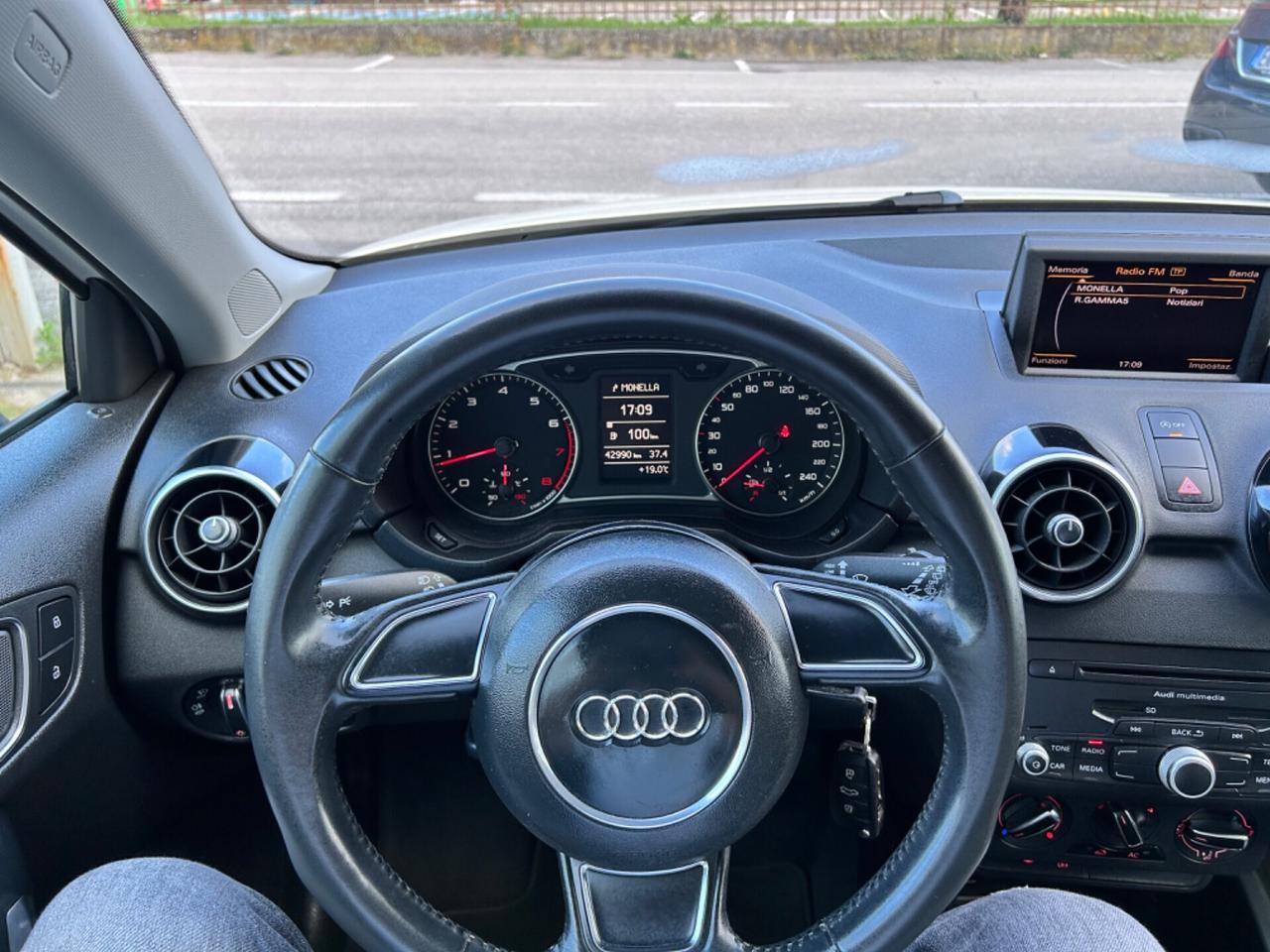 Audi A1 1.2 42990km neopatentati TFSI Attraction