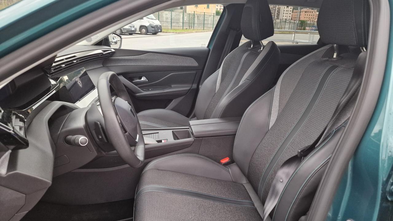 Peugeot 308 Plug-in Hybrid 180 e-EAT8 SW Allure Pack
