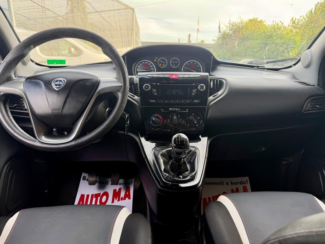 Lancia Ypsilon 2014 1.2 GPL scade 2034 ok neopatentati ! ! !
