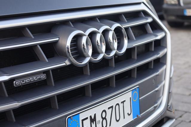 AUDI Q5 S-line quattro Stronic Business Sport sline