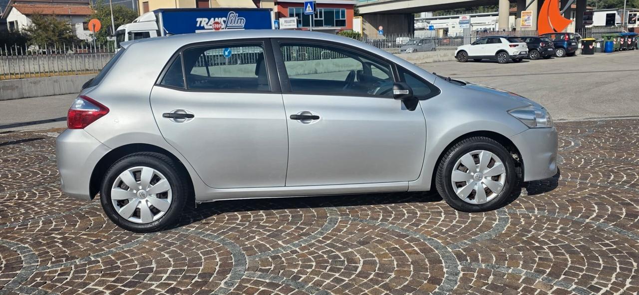 Toyota Auris 1.4 D-4D 5 porte Sol