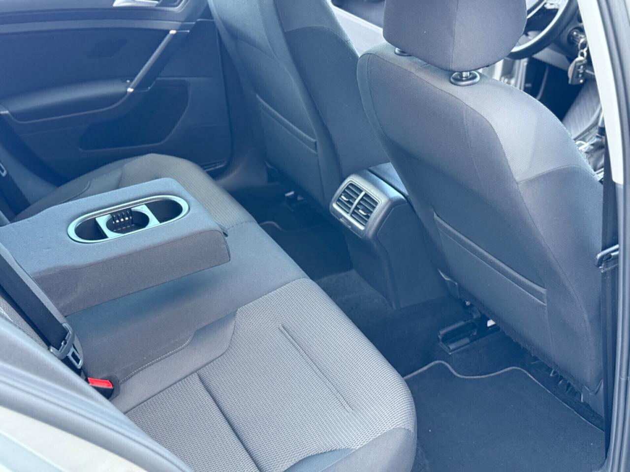 Volkswagen Golf 5p 2.0 tdi Sport 150cv dsg