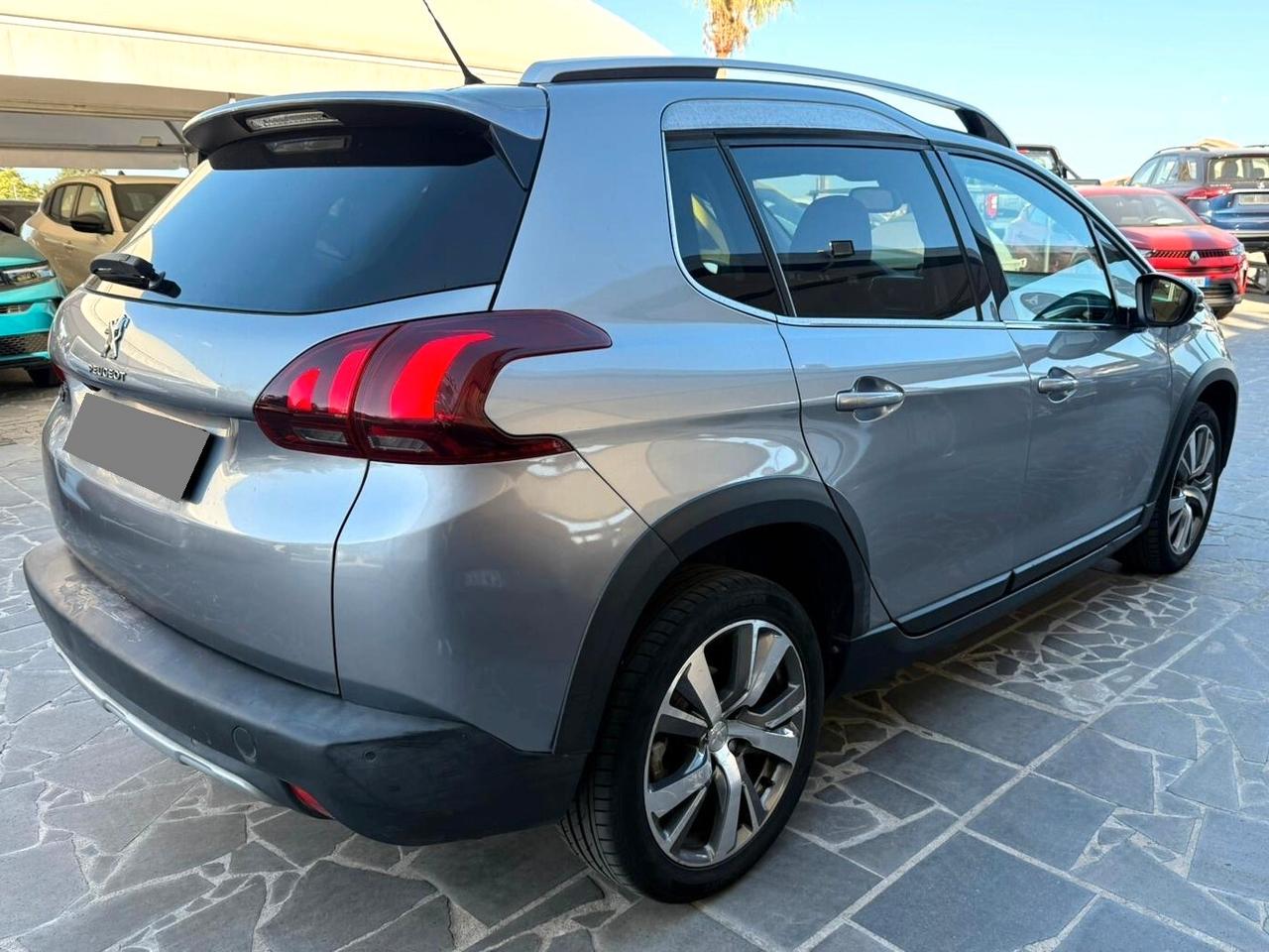 Peugeot 2008 BlueHDi 100 S&S Black Matt