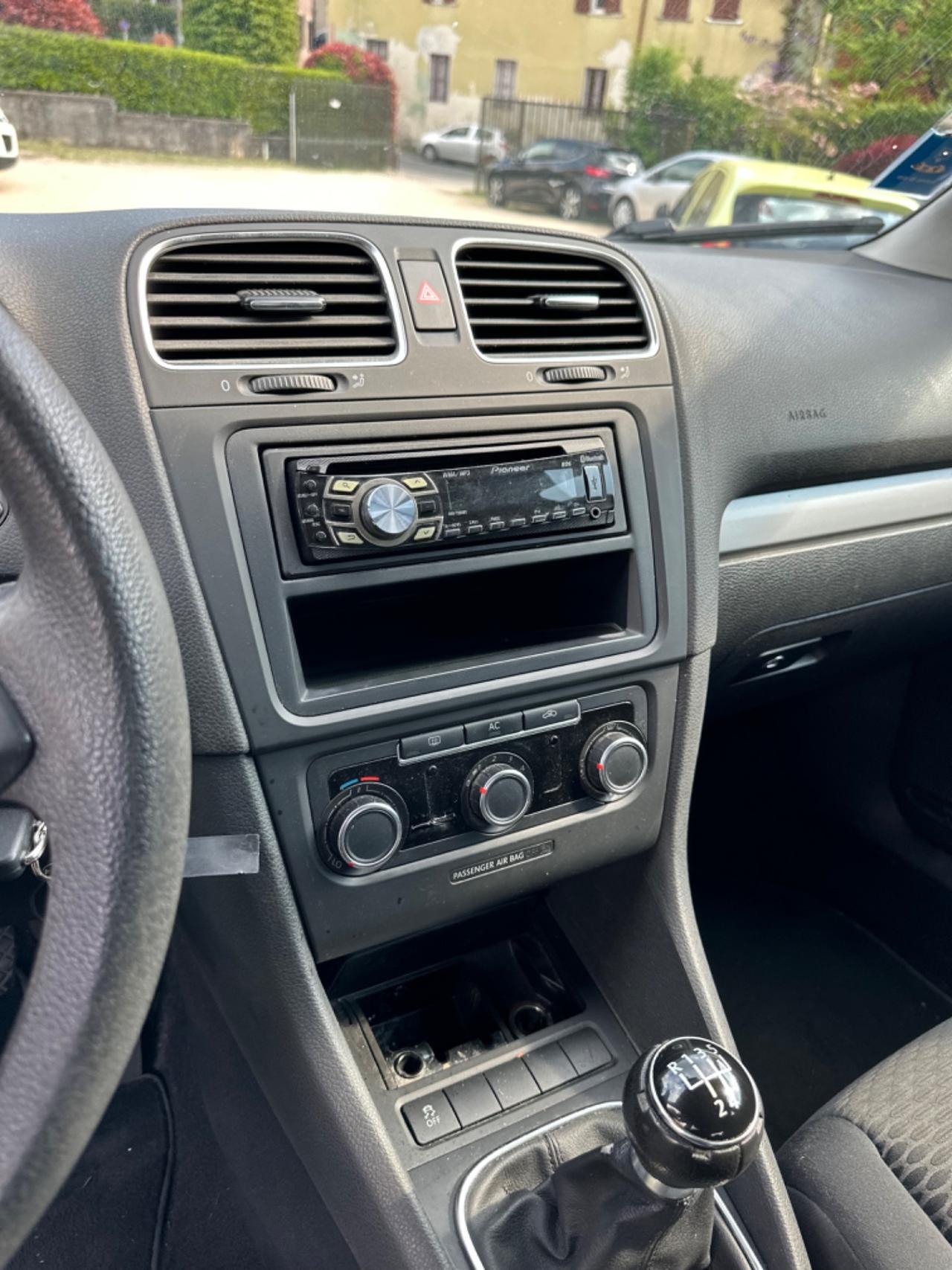 Volkswagen Golf 1.6 TDI DPF 5p. SPORT EDITION KMCERT