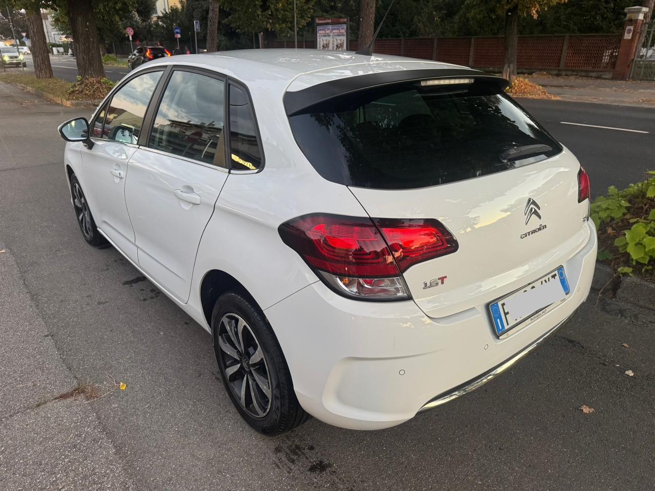 Citroen C4 1.6 HDI neopatentati garanzia 12 mesi