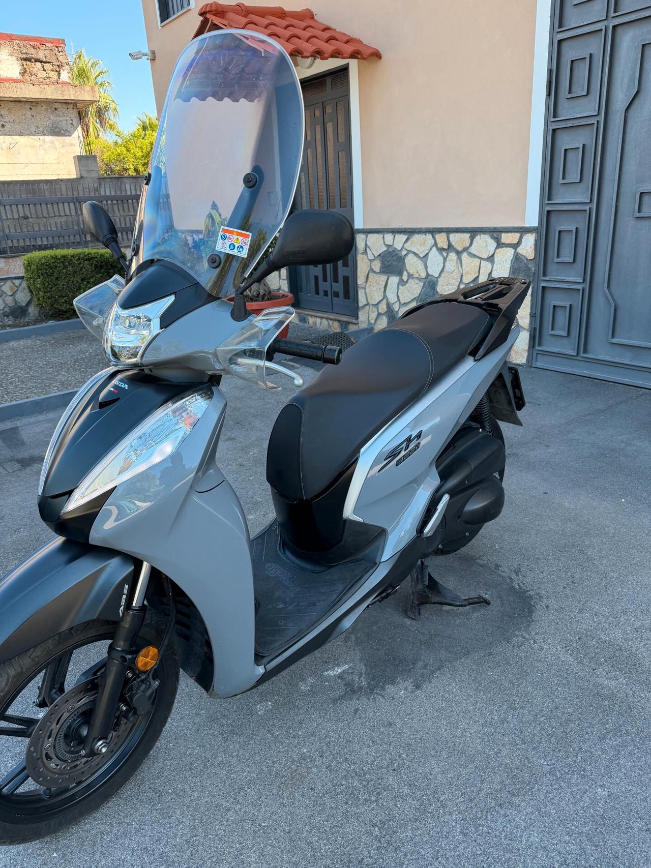Honda SH 300 i
