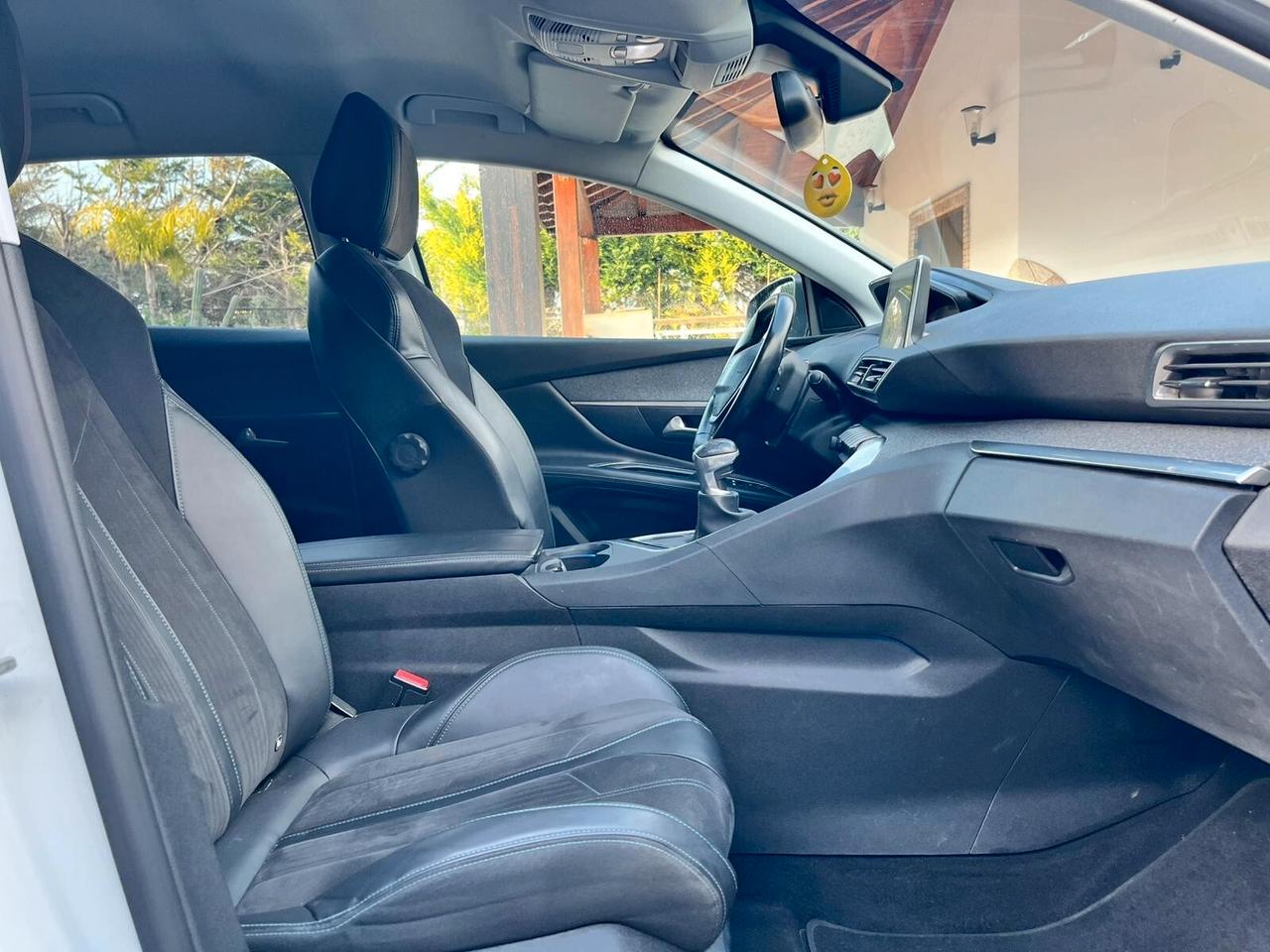 Peugeot 3008 BlueHDi 120 S&S Allure