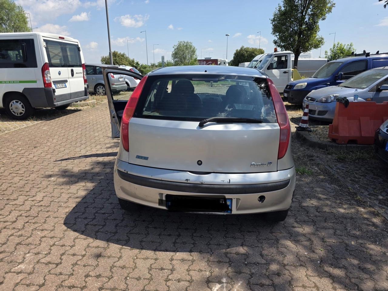 Fiat Punto 1.2i 16V cat 5 porte ELX
