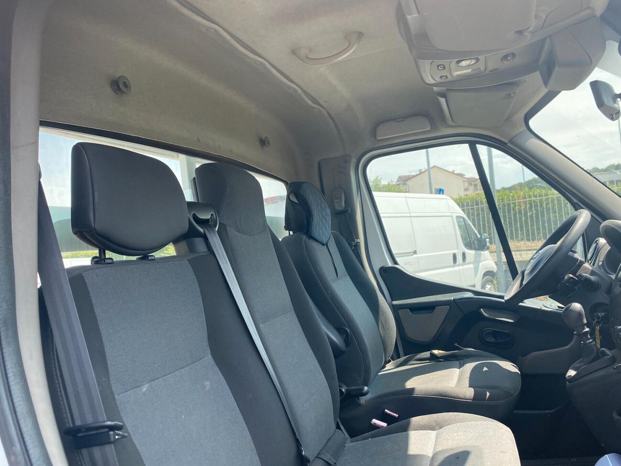 Nissan NV400 35 2.3 dCi 125CV PL Cabinato