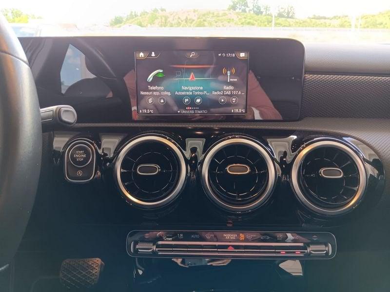 Mercedes-Benz Classe A - W177 2018 Diesel A 180 d Sport auto