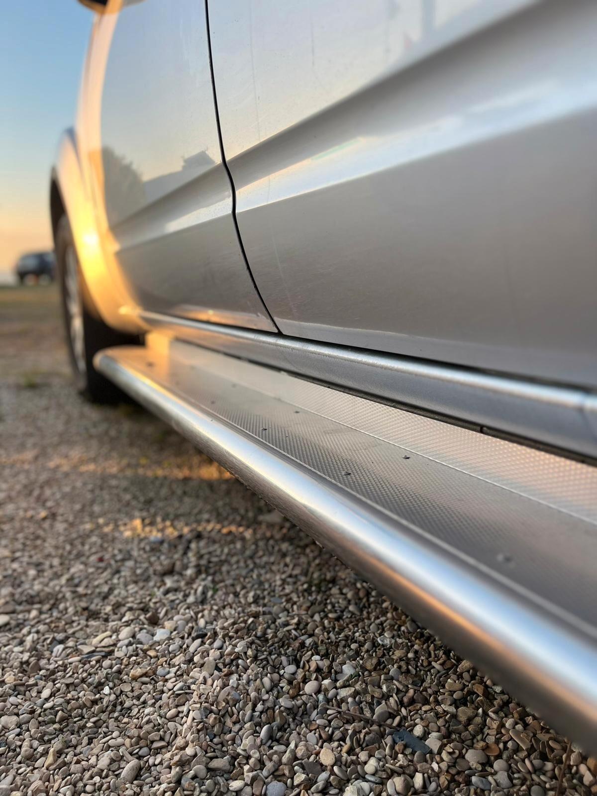 Nissan Navara 2.5 dCi 190CV 4 porte Double Cab Sport