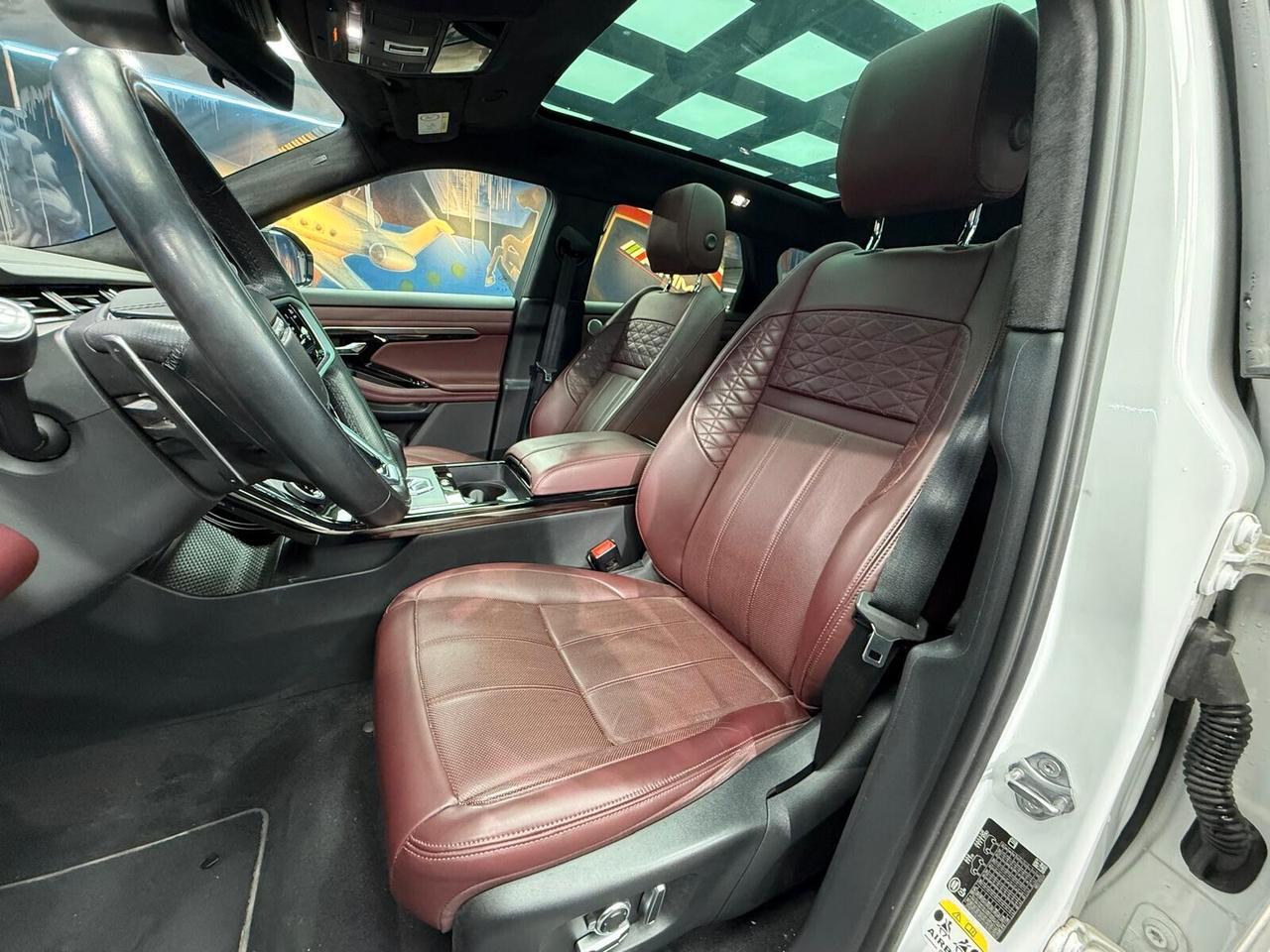 Land Rover Range Evoque 2.0D I4 204 CV AWD Auto R-DYNAMIC Autobiography (319)