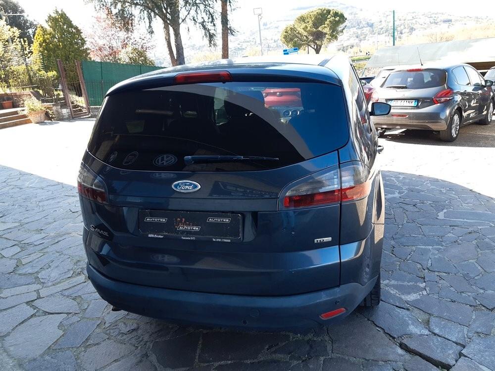 Ford S-Max 2.0 TDCi 140CV Titanium NEO PATENTATI