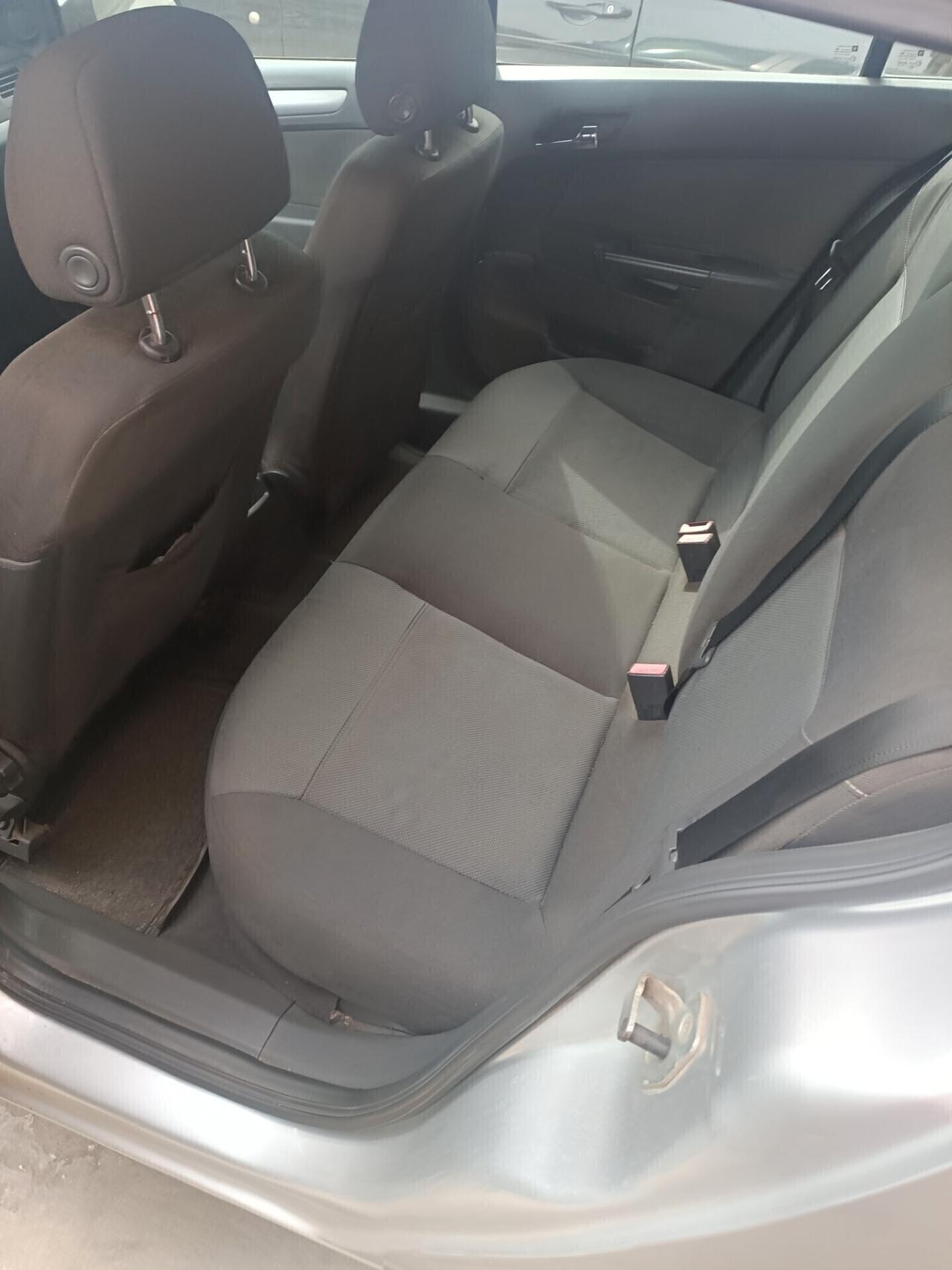 Opel Astra 1.3 CDTI 90CV 5 porte Club - 2008