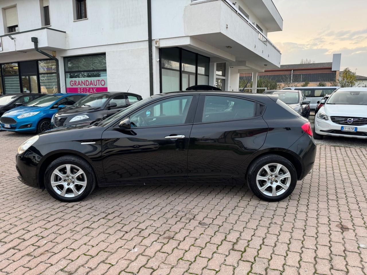 Alfa Romeo Giulietta 1.6 JTDm-2 105 CV Exclusive