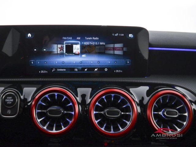 MERCEDES-BENZ CLA sse A 180 d Premium Auto