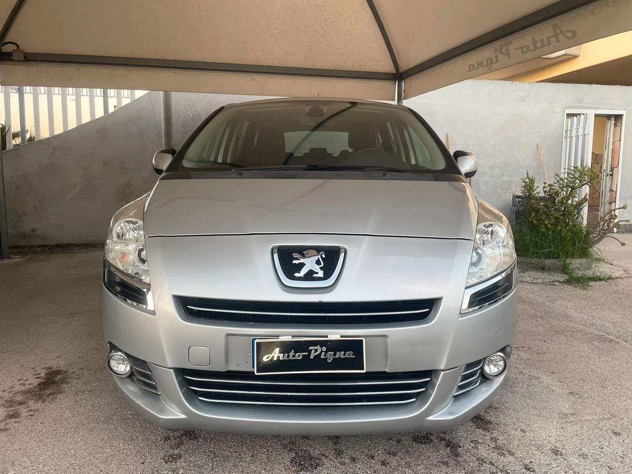 Peugeot 5008 1.6 HDi 112CV Allure