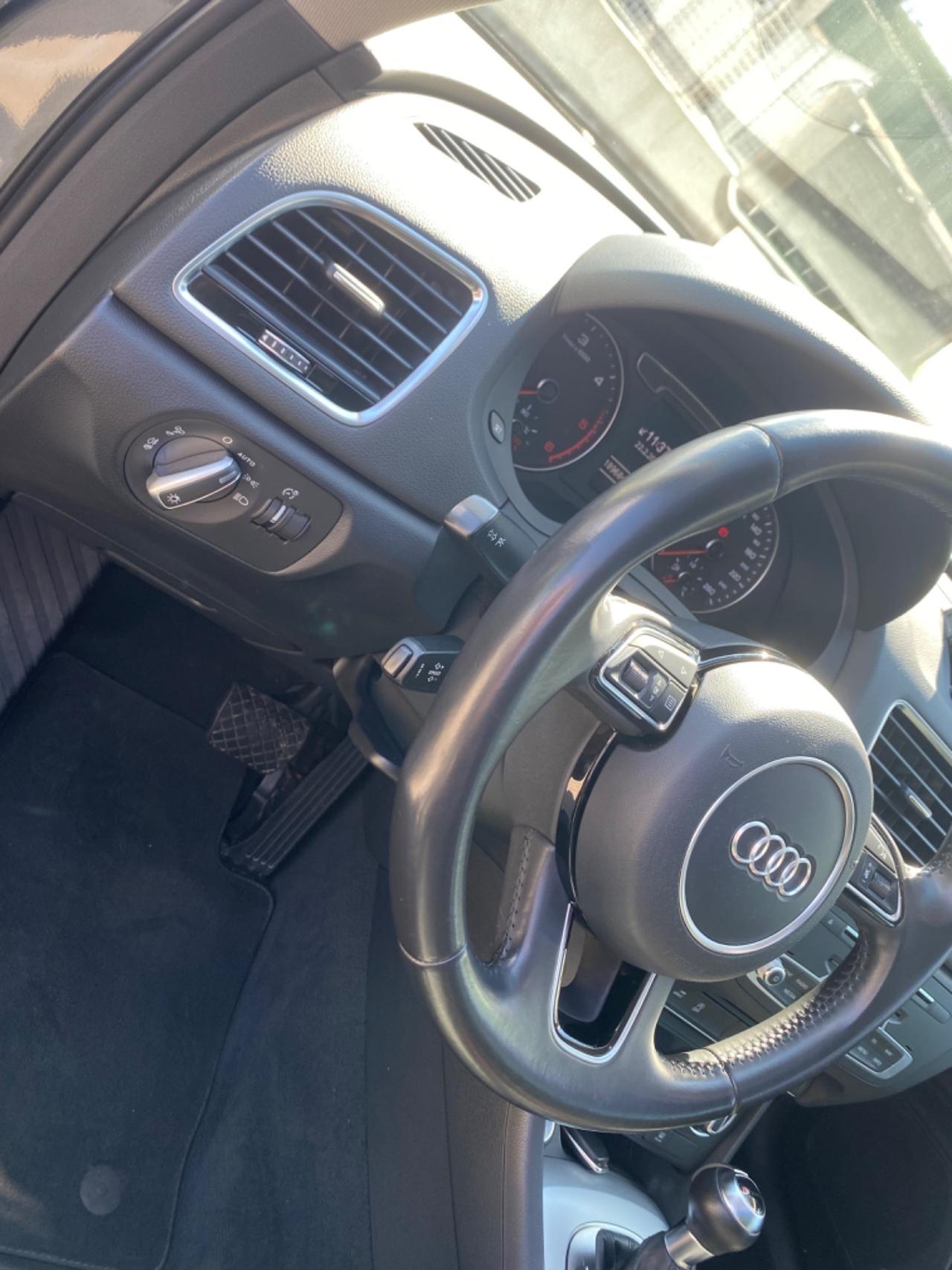 Audi Q3 2.0 TDI 150 CV quattro S tronic Sport TETTO APRIBILE- FARI MATRIX