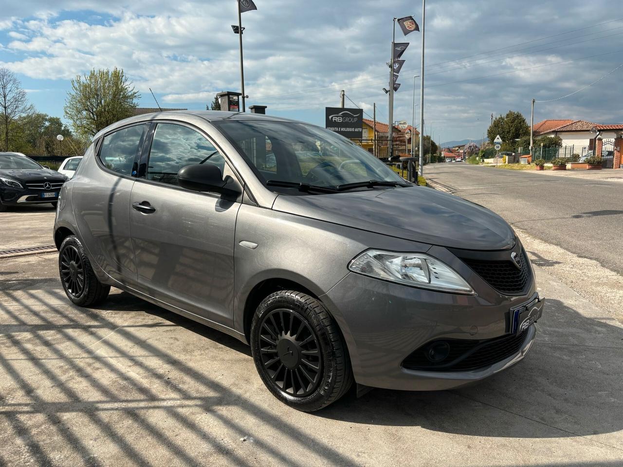 Lancia Ypsilon 1.2 69 CV 5 porte GPL Ecochic Gold