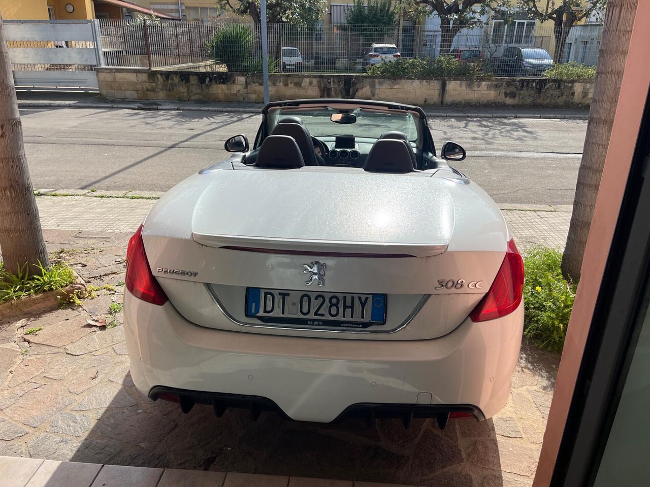 Peugeot 308 2.0 HDi 136CV CC aut. Féline