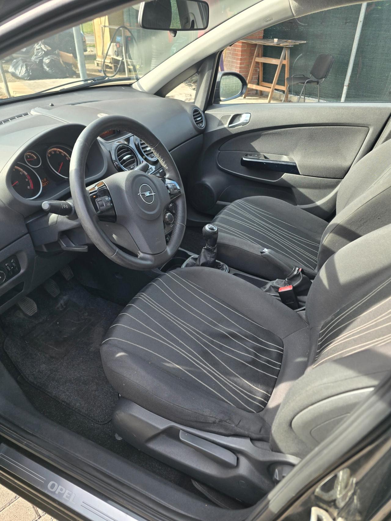 Opel Corsa 1.2 80CV 5 porte GPL-TECH Club