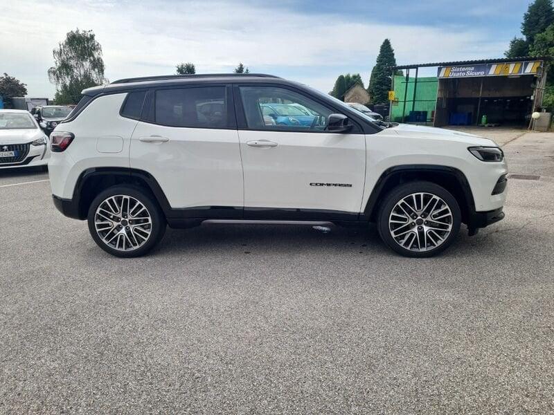 Jeep Compass e-Hybrid 1.5 Turbo MHEV T4 96kW Summit DDCT