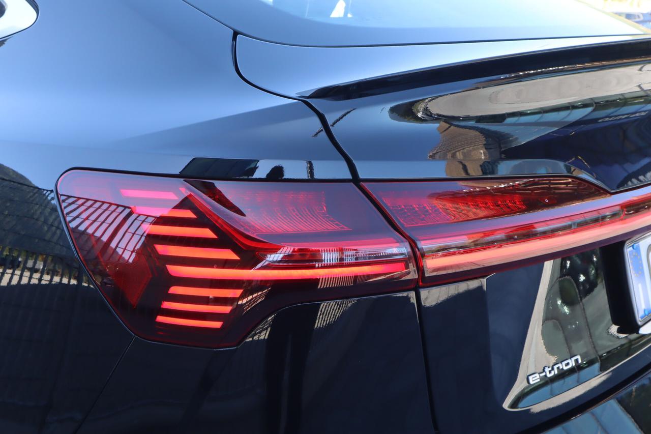 Audi e-tron SPK 55 Quattro 408CV S-LINE MATRIX 20"