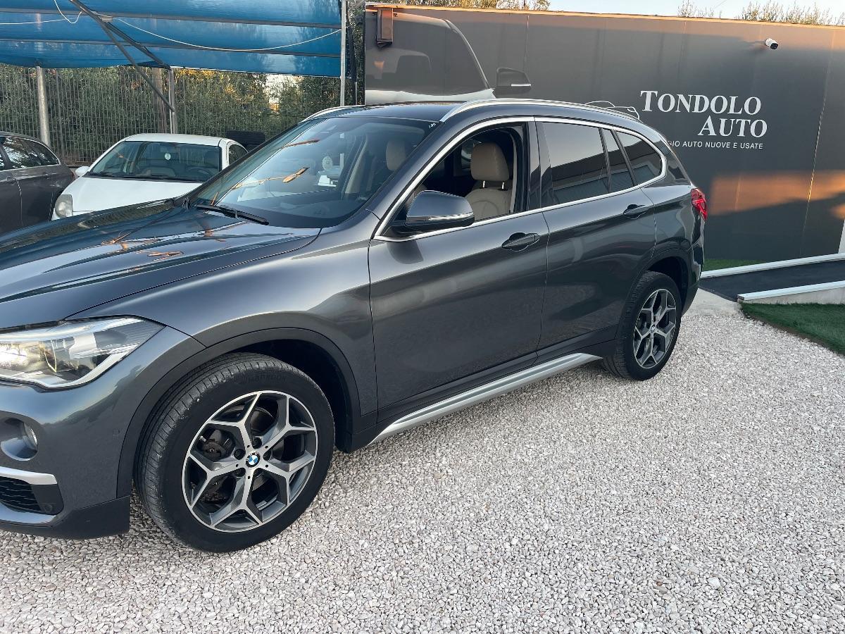 BMW - X1 - sDrive18d xLine