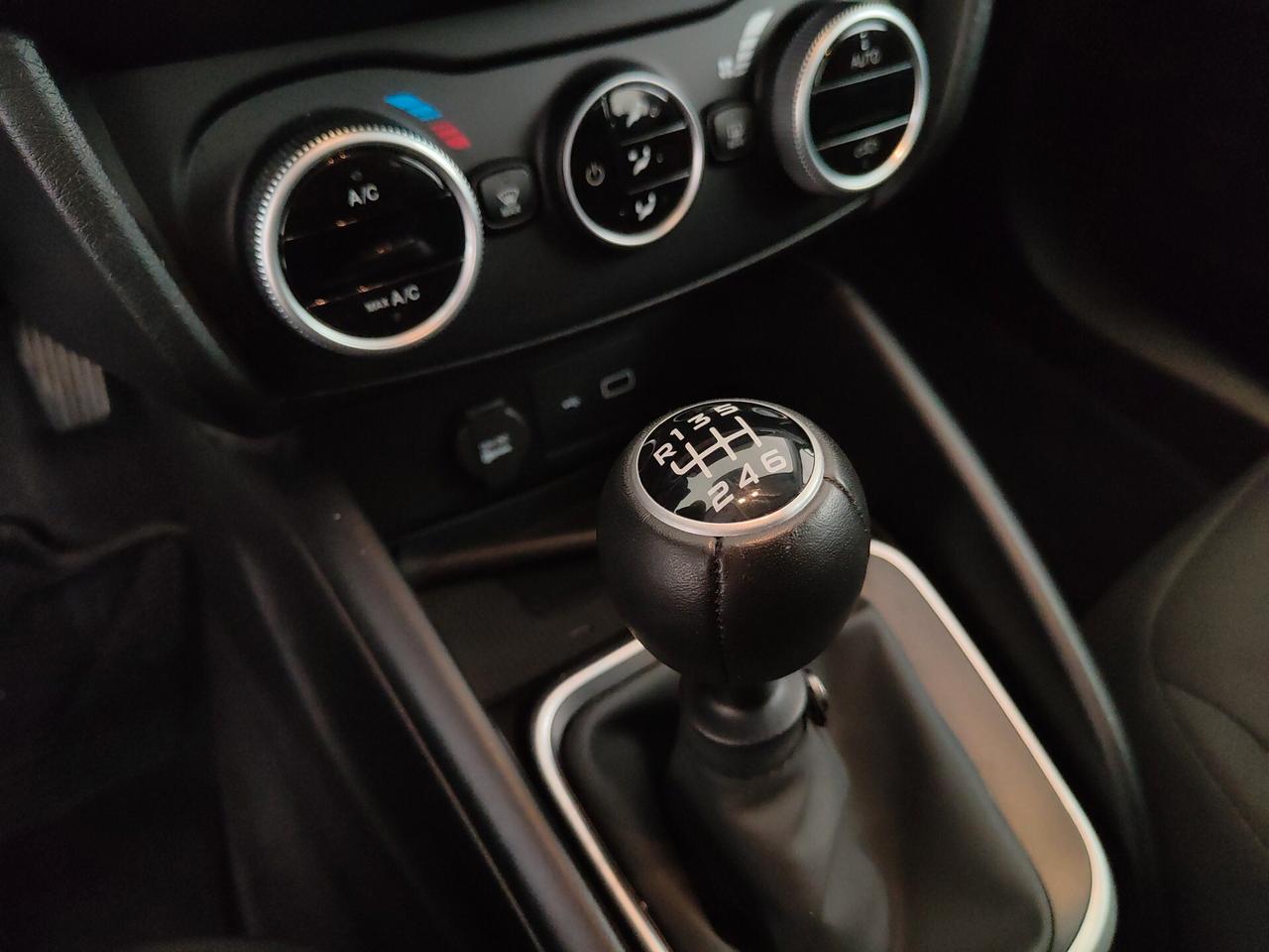 Fiat Tipo 1.6 Mjt S&S SW Cross