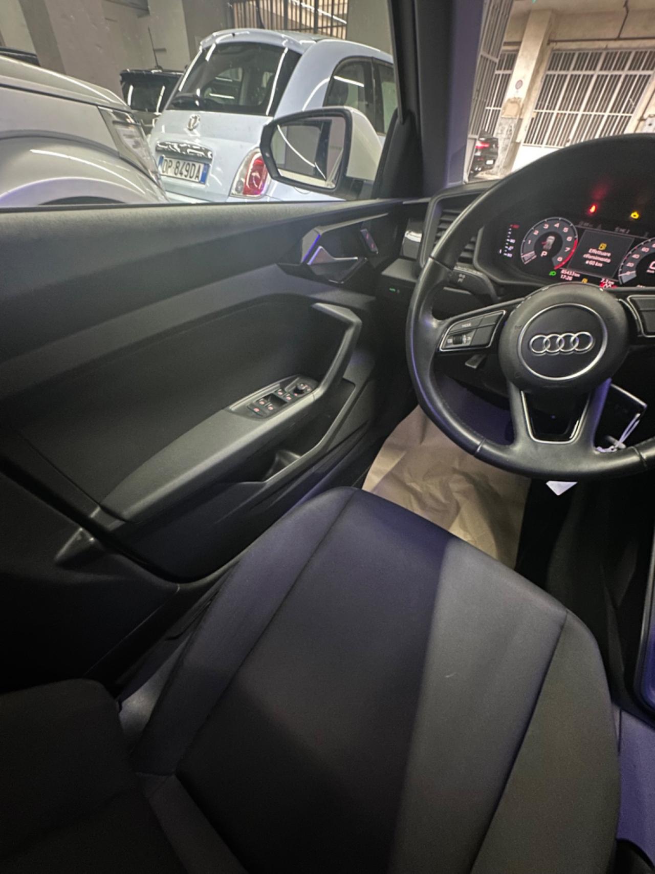 Audi A1 SPB 30 TFSI S tronic line edition