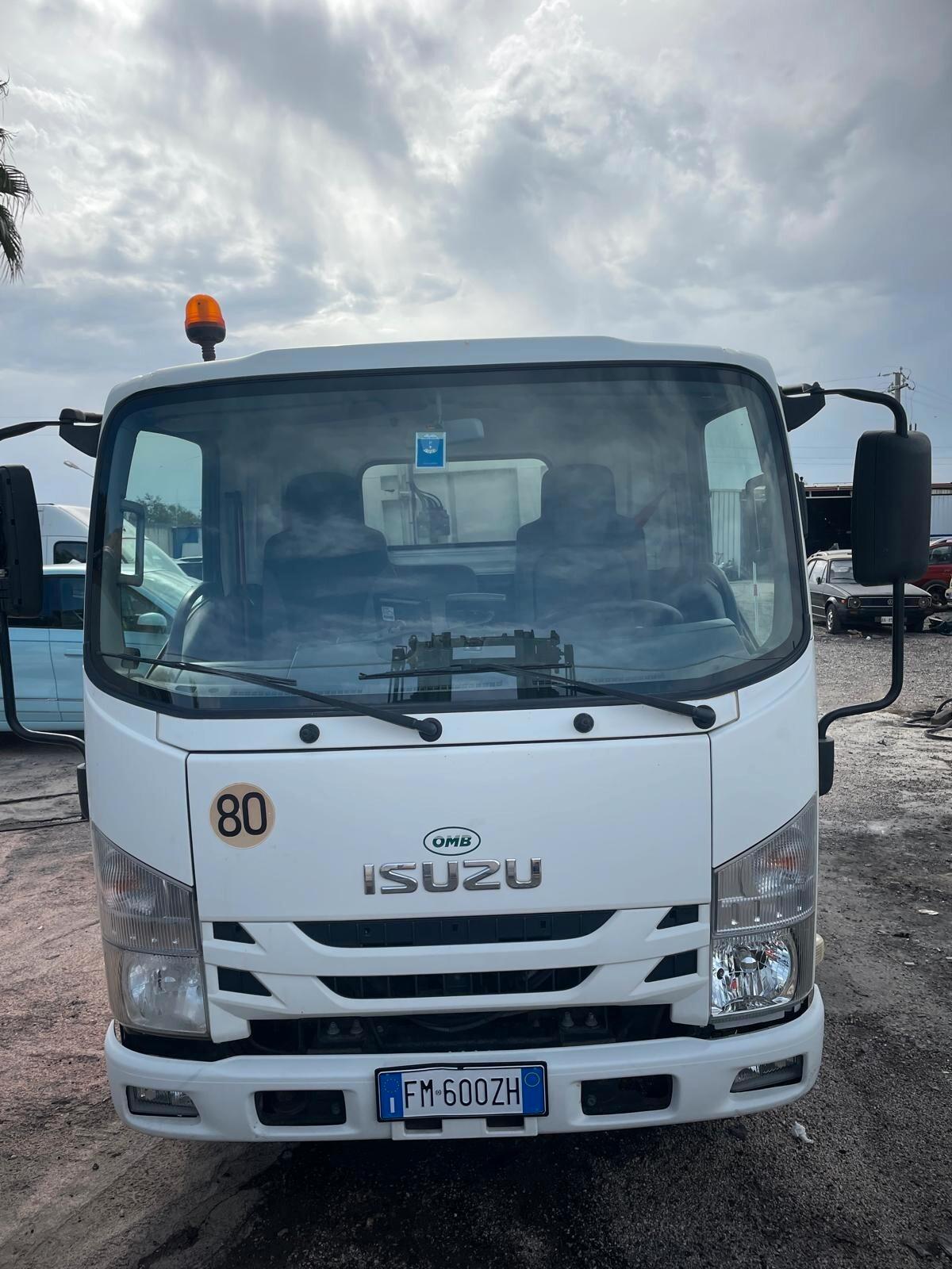 Isuzu M21 COMPATTATORE