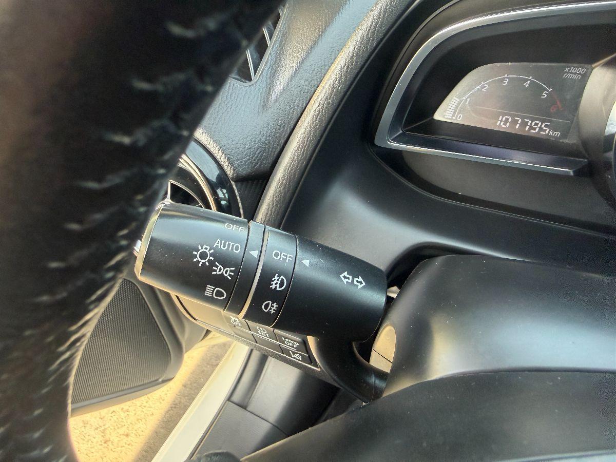 MAZDA - Mazda2 - 1.5 105 CV Skyactiv-D Exceed