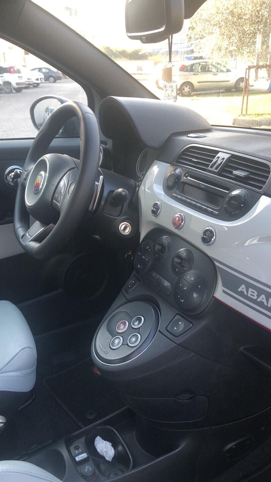 Abarth 500 C 1.4 Turbo T-Jet