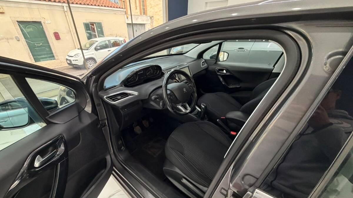 Peugeot 208 Peugeot 208 1.6 bluehdi Allure 100cv 5p