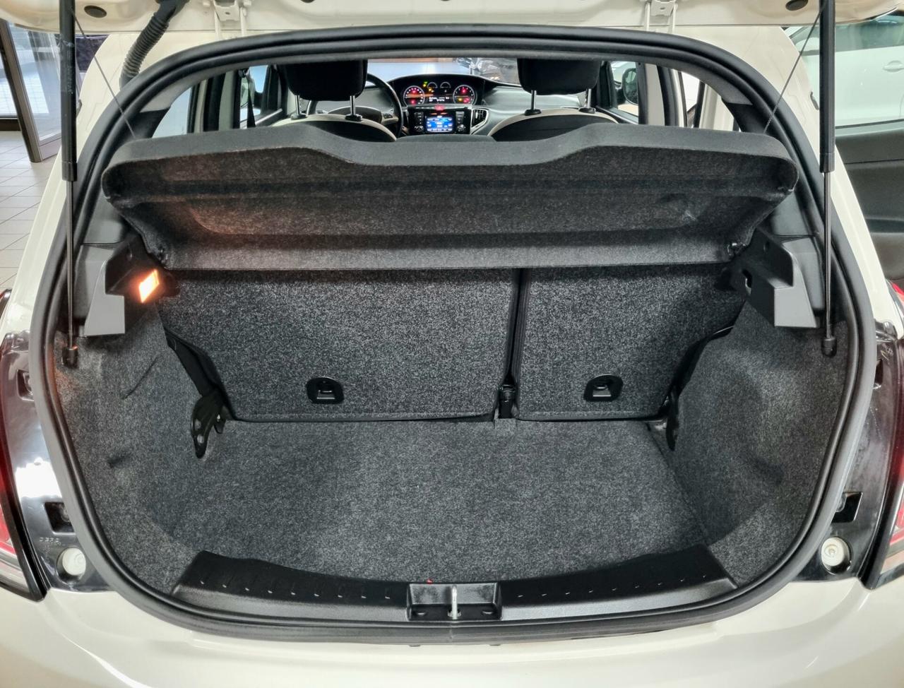 LANCIA YPSILON 1.2 BNEZINA 69 CV 5p. GOLD