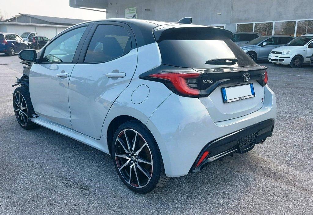 Toyota Yaris 1.5 Hybrid GR Sport INCIDENTATA