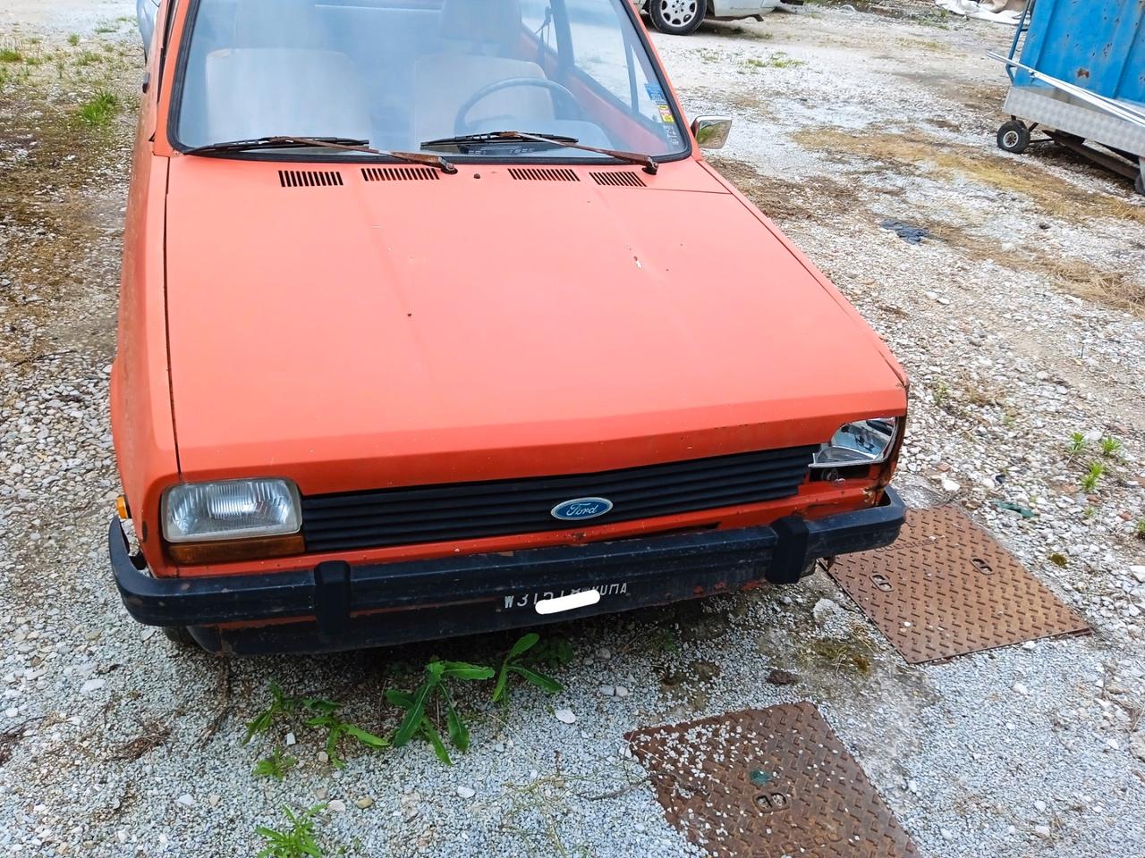 Ford Fiesta mk1 900 cc marciante doc ok