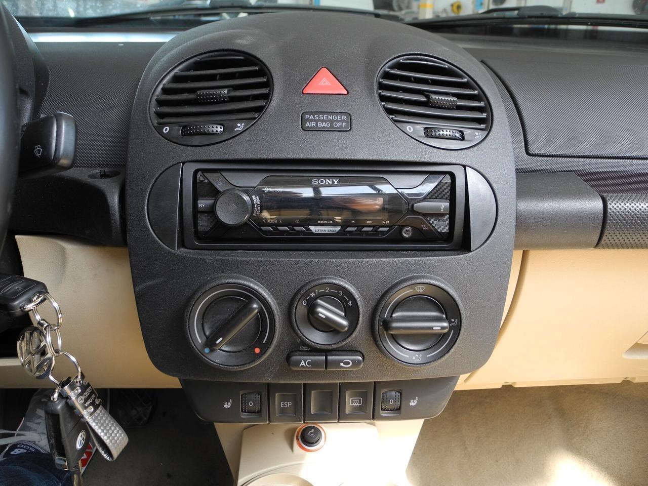 Volkswagen New Beetle 1.9 TDI 101CV Cabrio