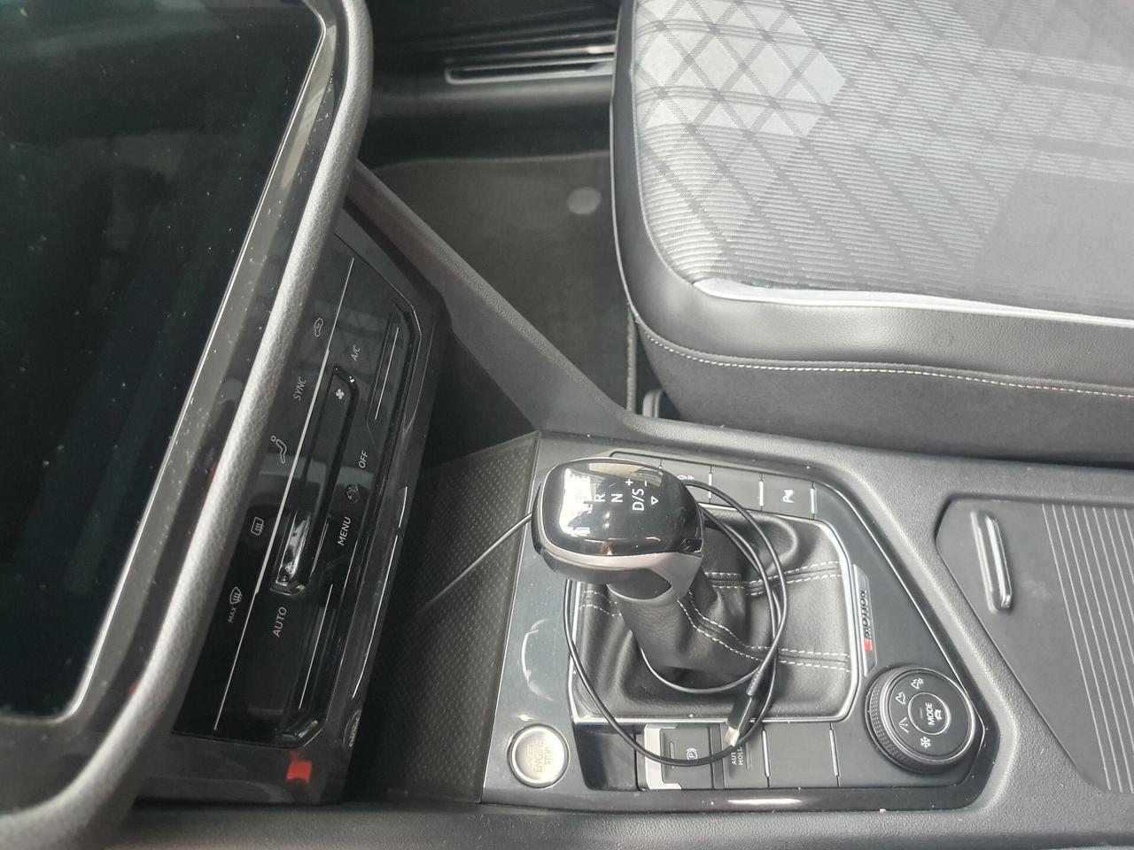 Volkswagen Tiguan 2.0 TDI 150 CV SCR DSG 4MOTION R-Line