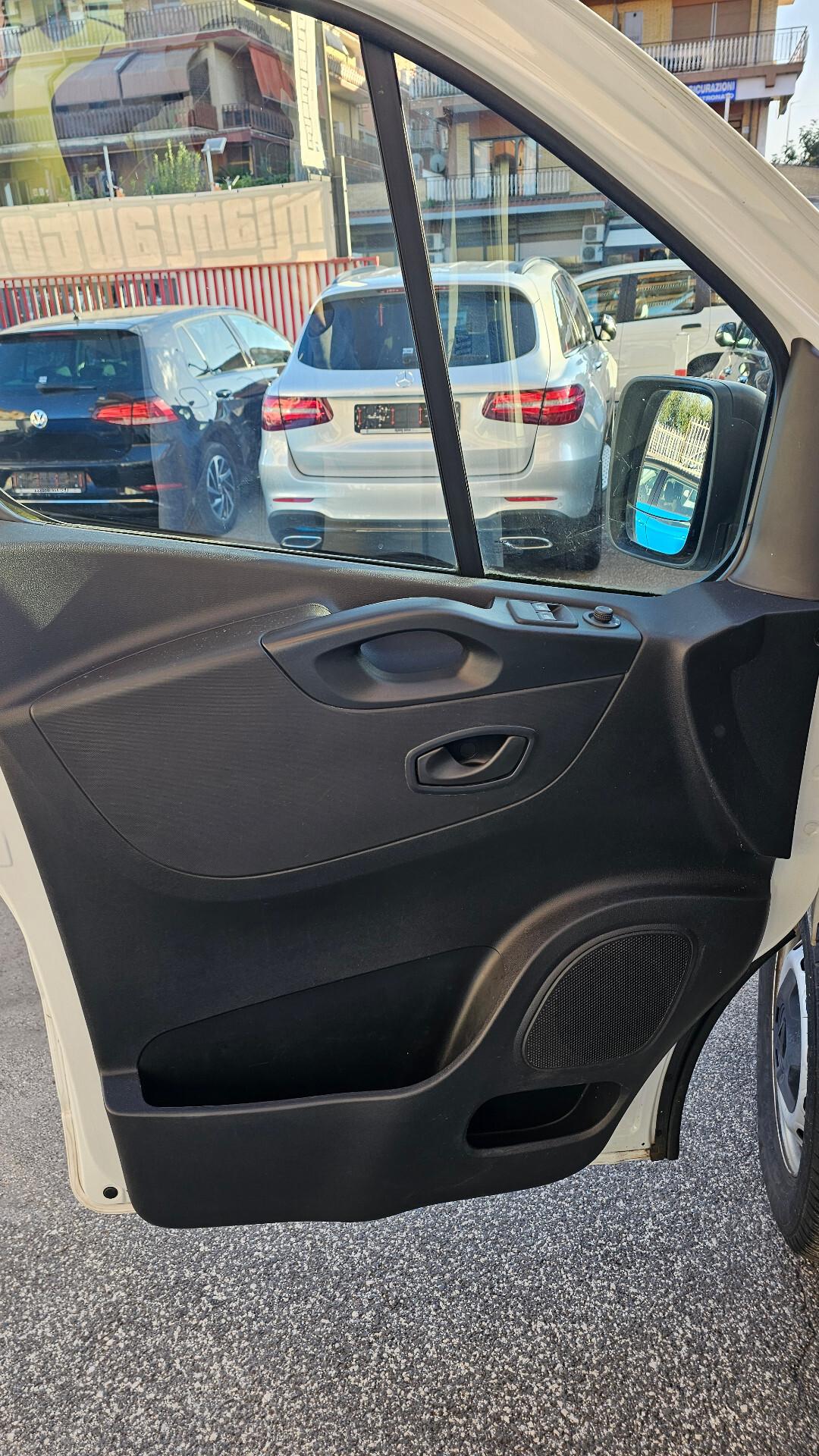 Renault Trafic T29 2.0 dCi 120CV PC-TN KOMFORT L1 H1 UNIPRO TAGL UFF