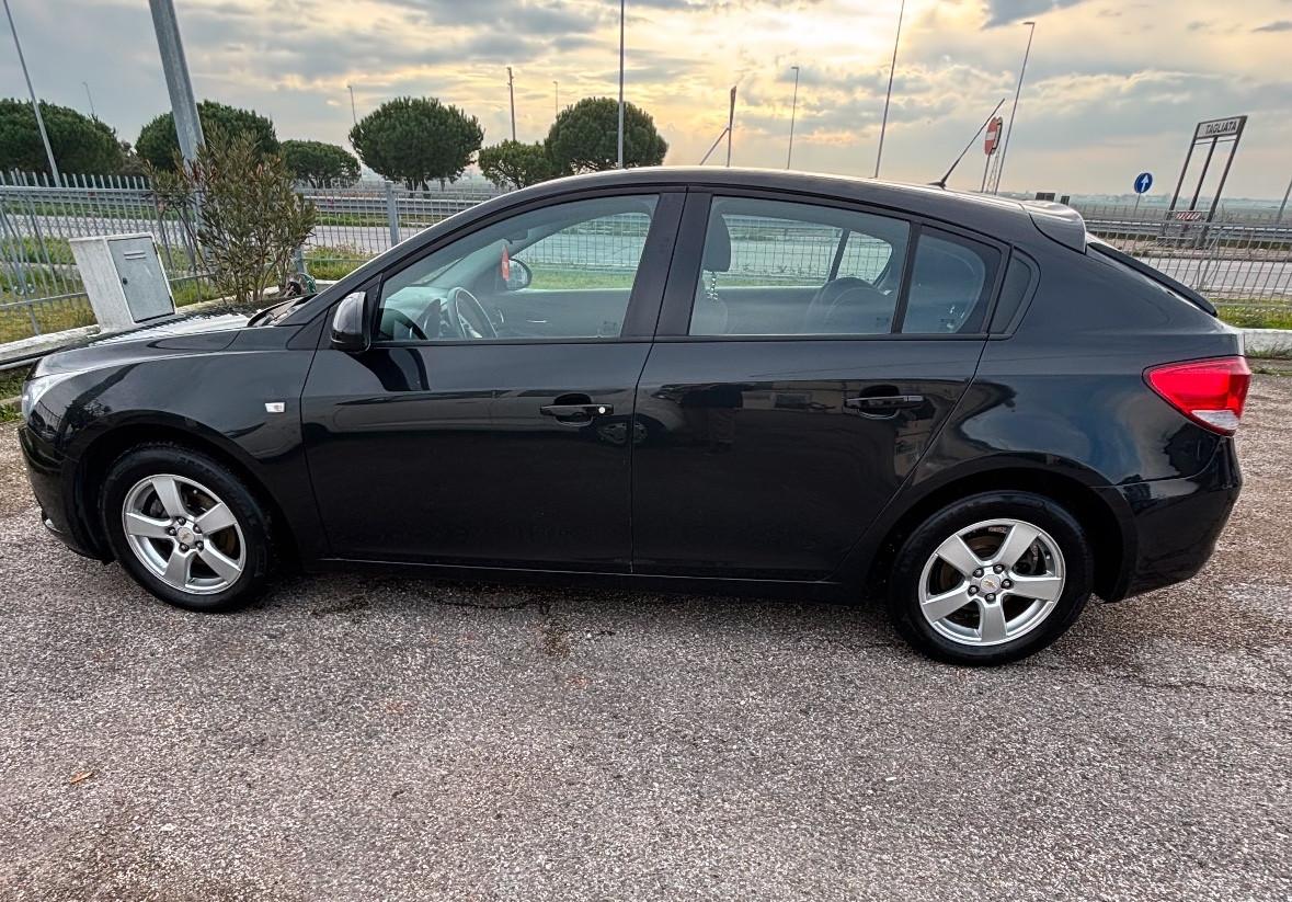 Chevrolet Cruze 1.8 5 porte LT GPL